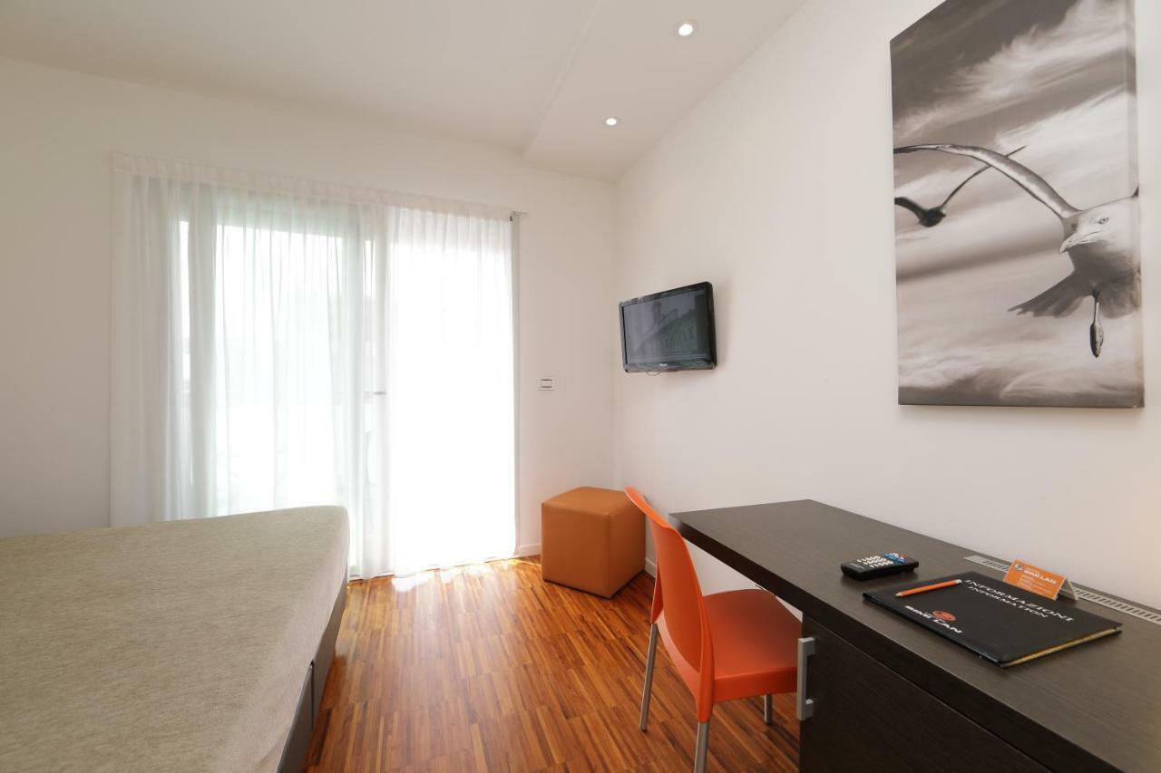 Hotel Simi Lan Lignano Sabbiadoro Luaran gambar