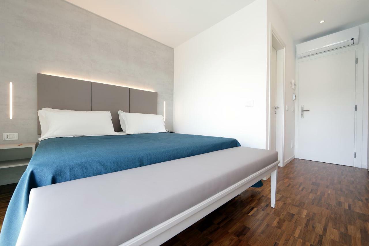 Hotel Simi Lan Lignano Sabbiadoro Luaran gambar